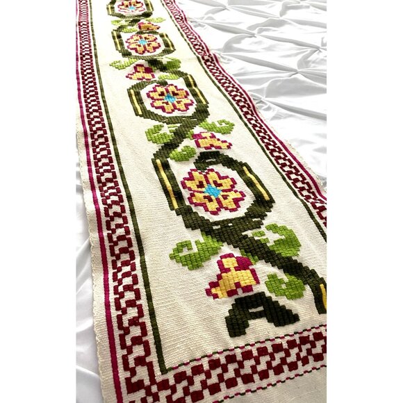 Aztec Table Runner Native American Ethnic Southwestern 68”x 15” Vintage Fringe - Picture 3 of 10